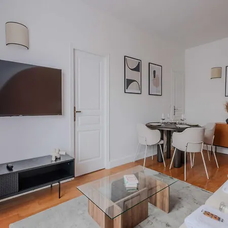 Parisian Charm Elegant 1-bedroom Apartment Paris